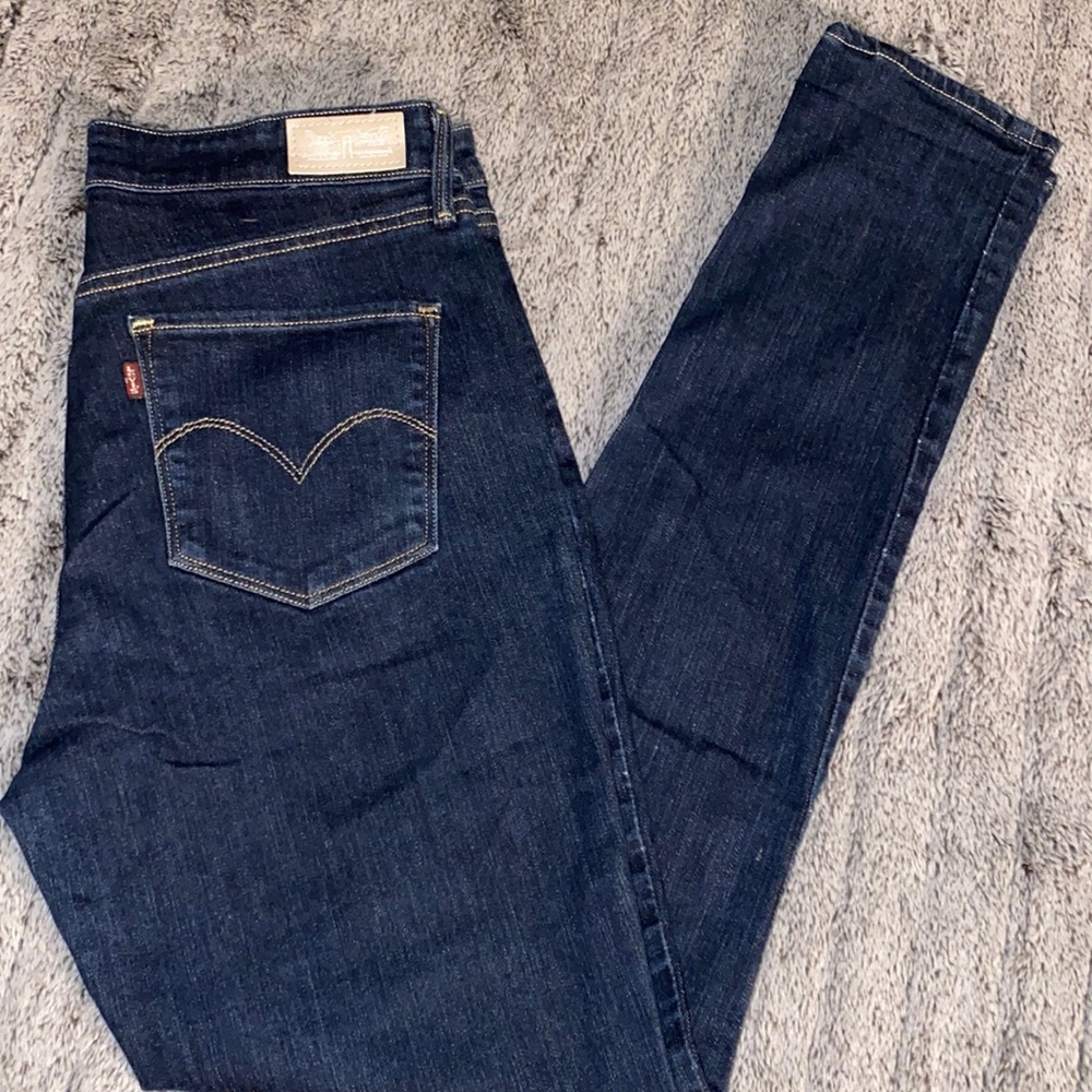 Levi’s High Rise Skinny jeans. Size 30